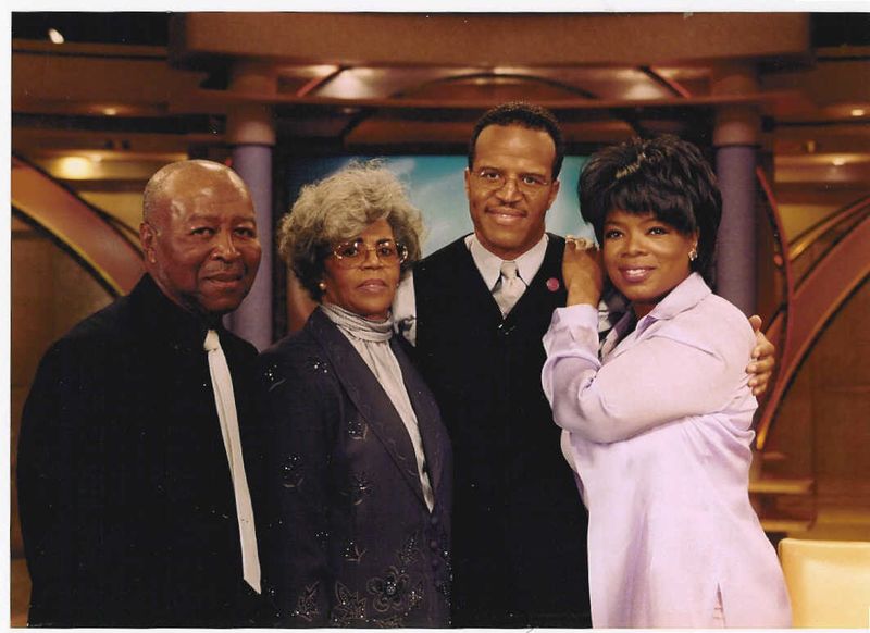 Dad, Mom, JB and Oprah at Use Your Life Award Taping - 2003