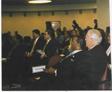 Fdic_chairman_powell_and_bryant_at_mlk_s_2